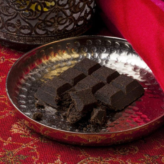 Bakhoor Oud by Surrati (chocolate form)